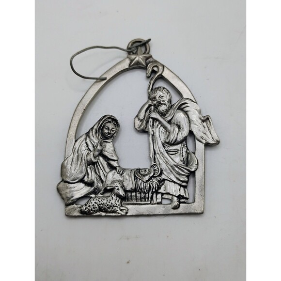 Pewter Nativity Ornament Christmas Scene Seagull Pewter Canada Two Side - Picture 1 of 4